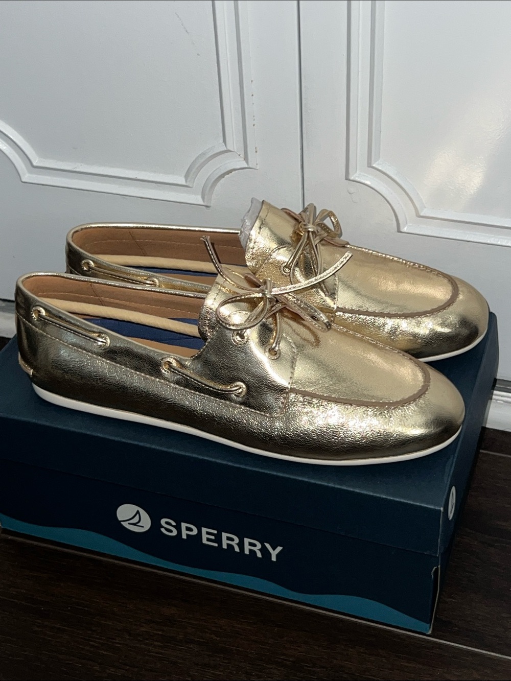Sperry Women's Slim Lace-Up Boat Shoes, Gold, Size: 11 - Picture 1 of 8